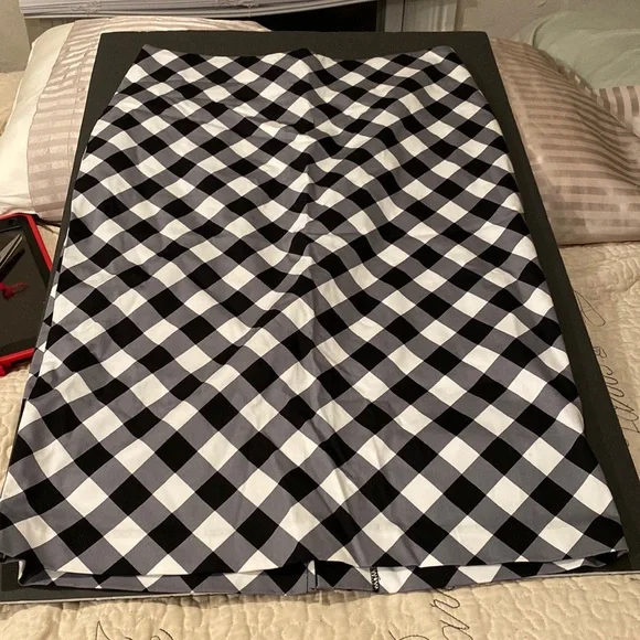 Pencil black white and gray checked skirt - Picture 1 of 5